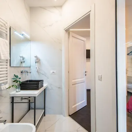 Smart Abbadia S S - Luxurymodernstyle Con Cucina Condivisa Apartment