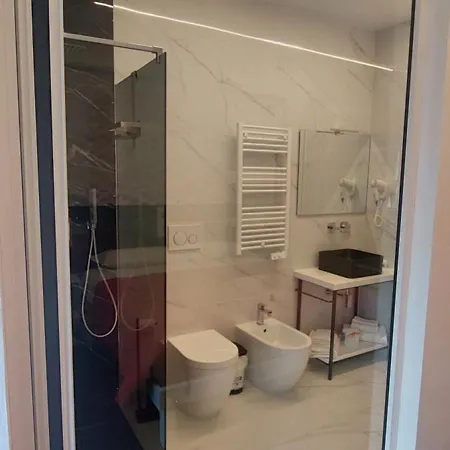 Apartment Smart Abbadia S S - Luxurymodernstyle Con Cucina Condivisa